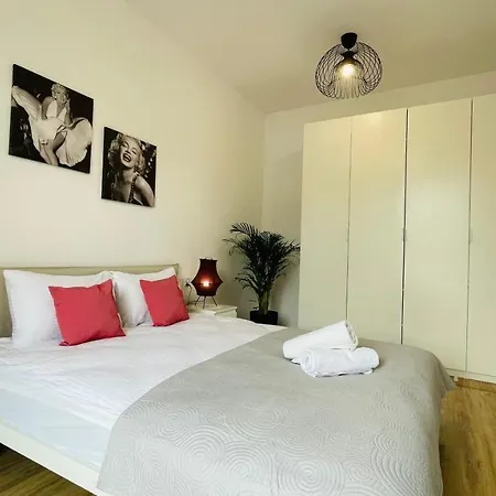 Apartamento Jm Millennium Kaweczynska 37 Varsovia Exterior foto